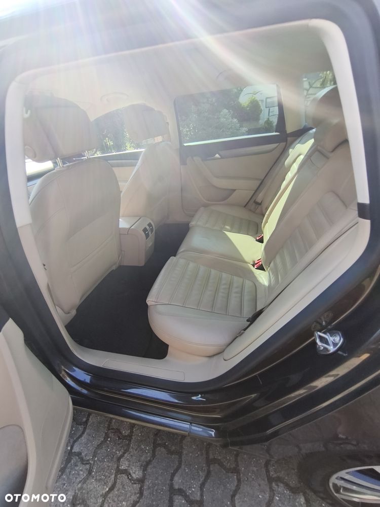 Volkswagen Passat - 6