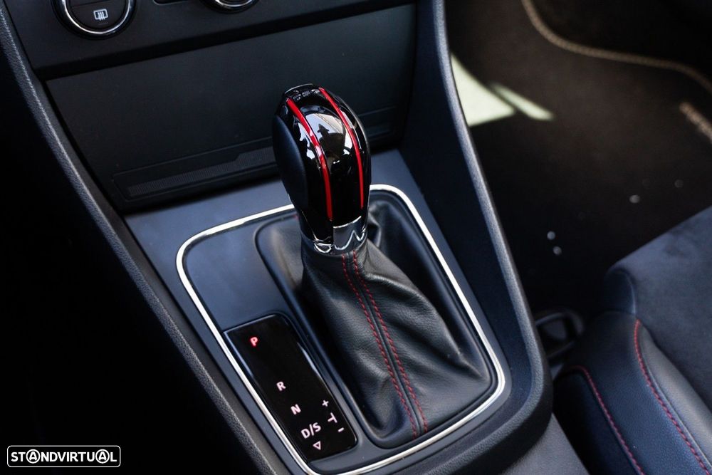 SEAT Leon 1.8 TSI S&S DSG FR - 31