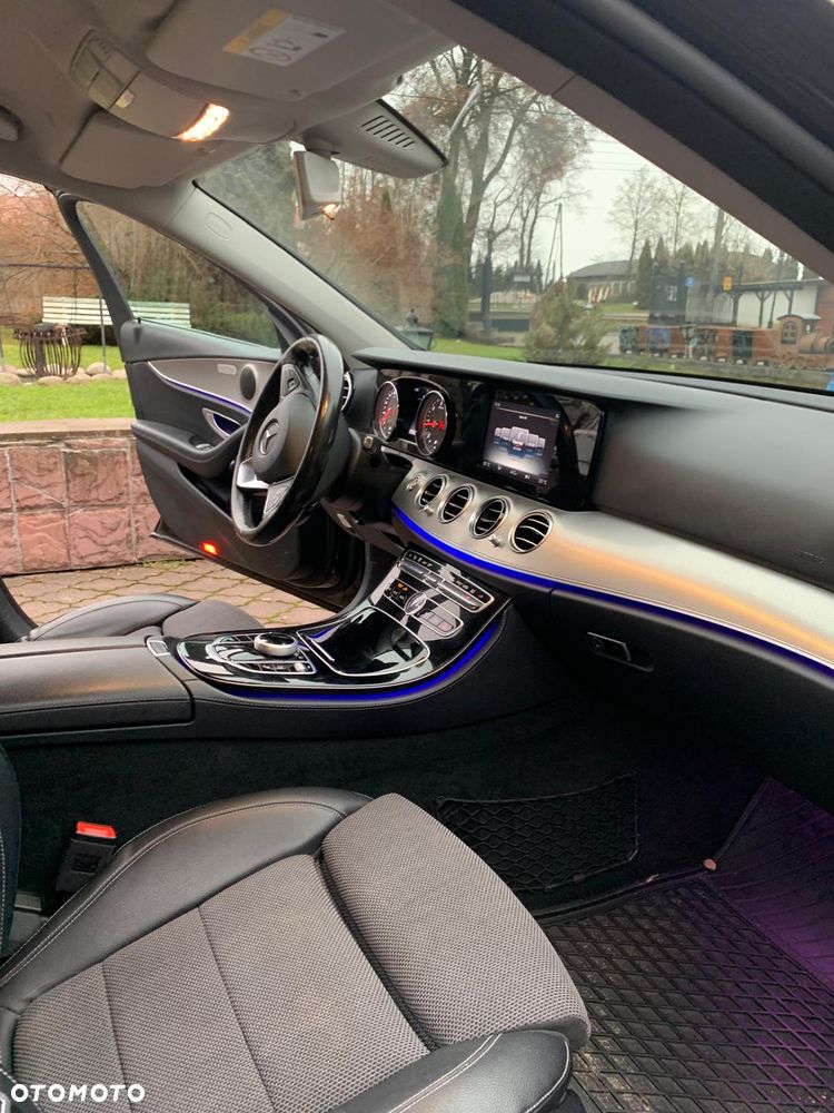 Mercedes-Benz Klasa E 200 d 9G-TRONIC - 9