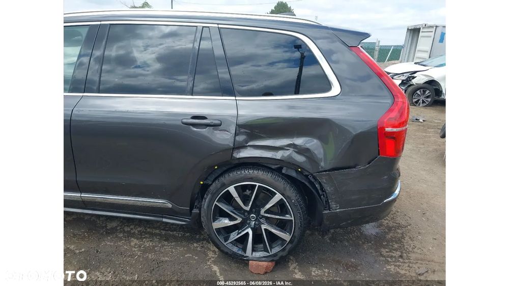 Volvo XC 90 - 9