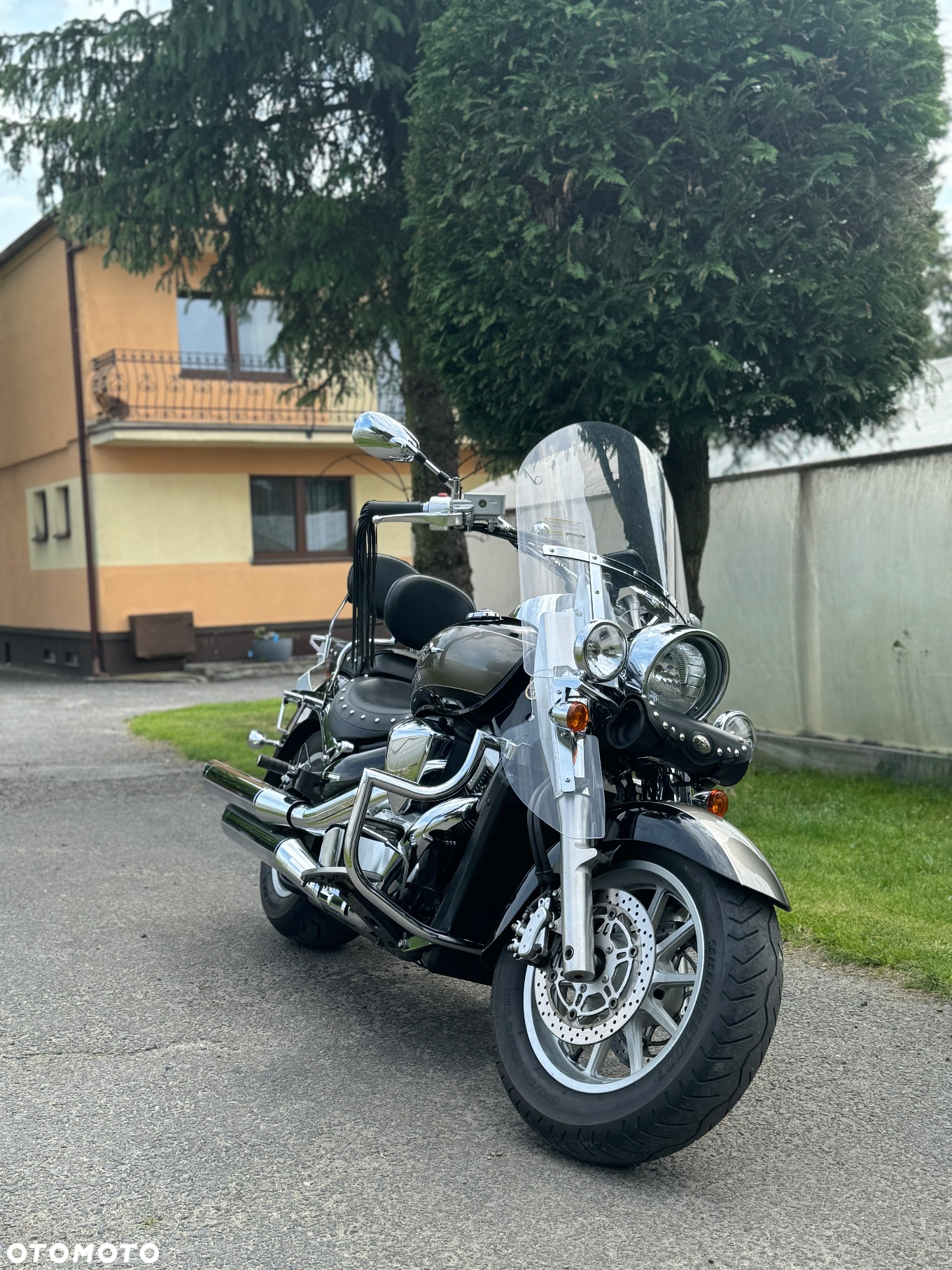 Suzuki Intruder - 5