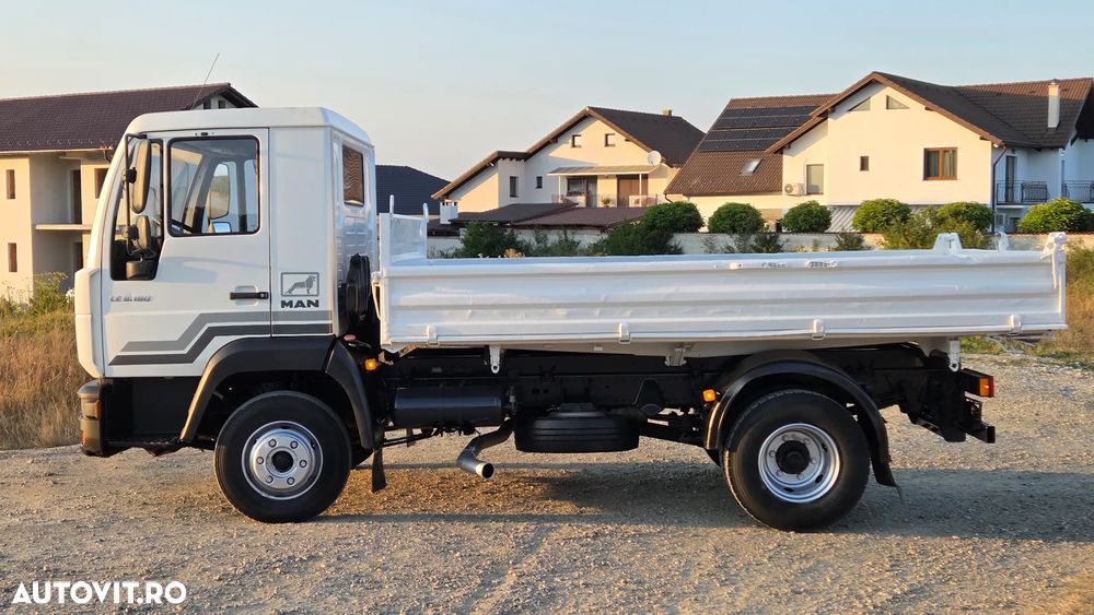 MAN 7,5t - basculabil 2006 -  280.ooo km - 12