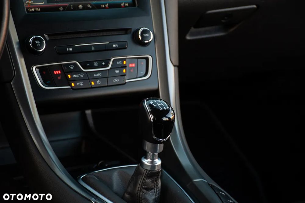 Ford Mondeo SW 2.0 TDCi Titanium - 36