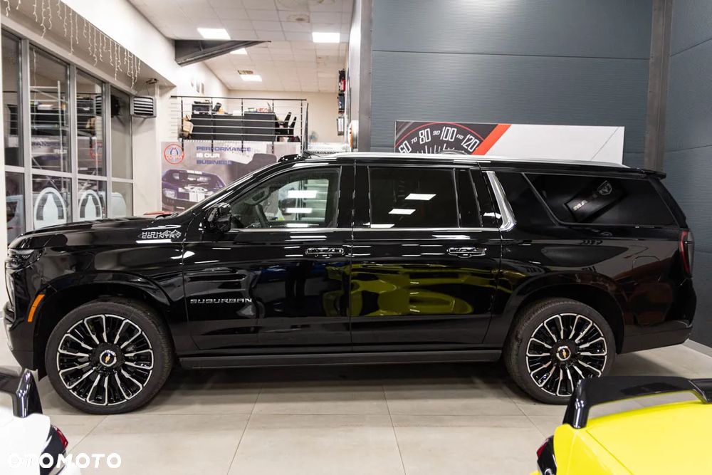 Chevrolet Suburban - 2