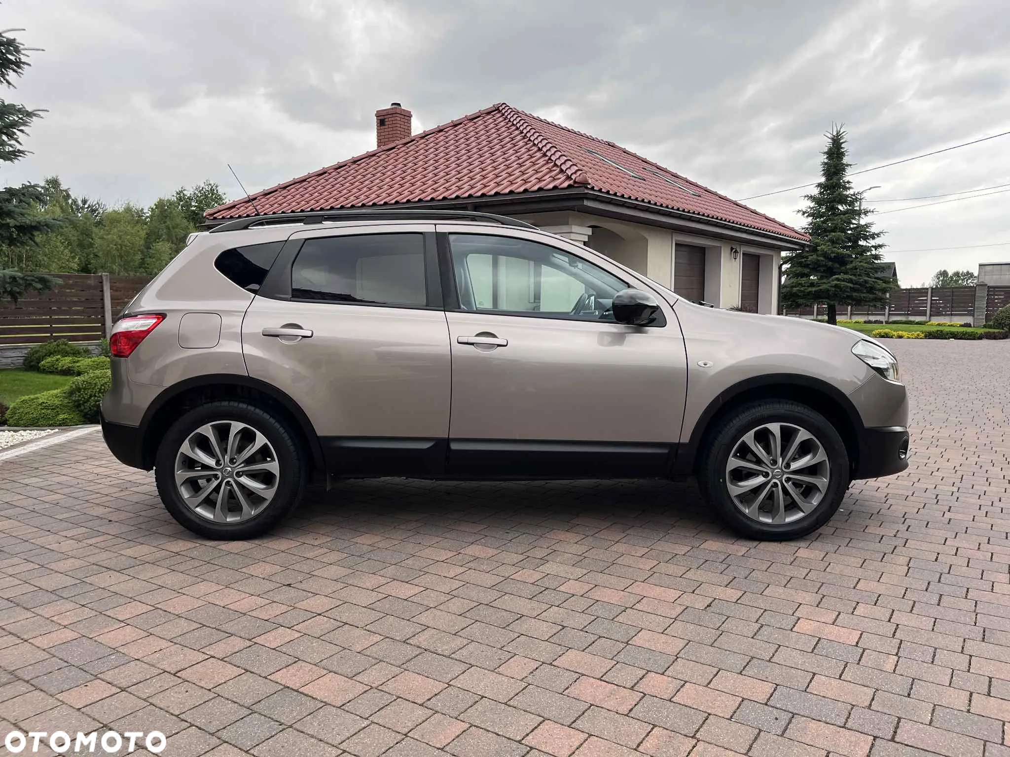 Nissan Qashqai 2.0 tekna - 5