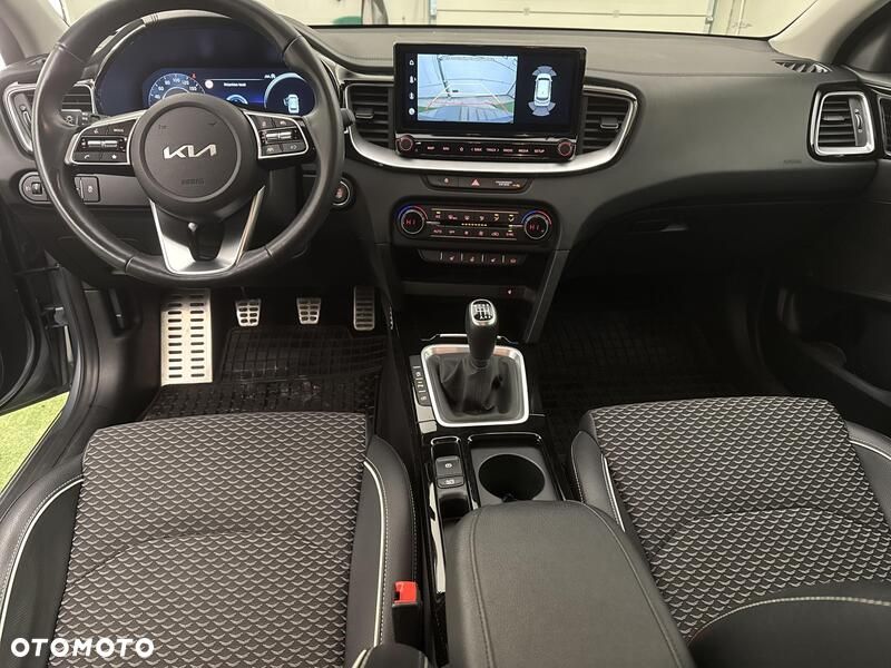 Kia Ceed 1.5 T-GDI Business Line Plus - 22