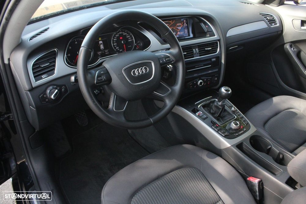 Audi A4 Avant 2.0 TDI Business Line - 14