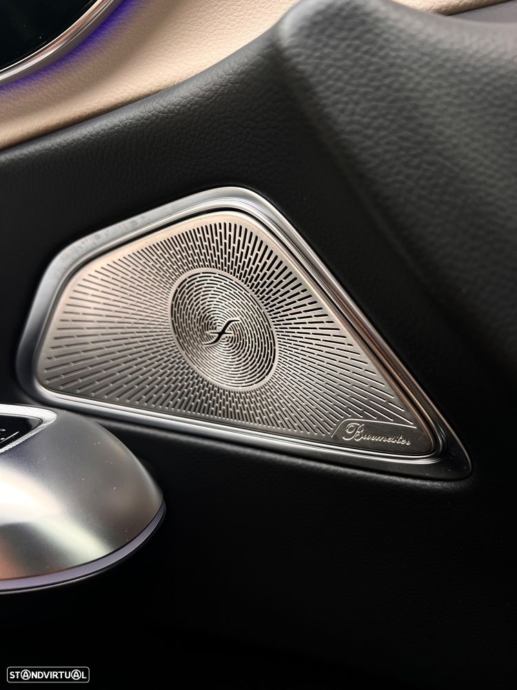 Mercedes-Benz E 300 de 4Matic 9G-TRONIC AMG Line - 12