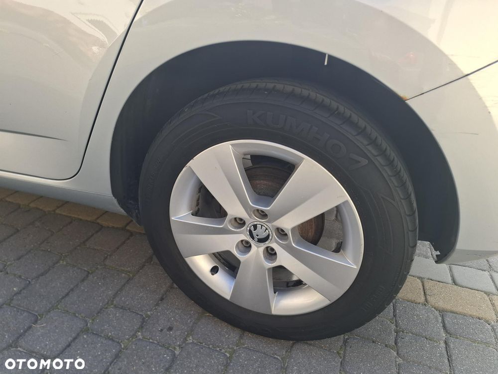 Skoda Fabia 1.2 TSI Active - 6
