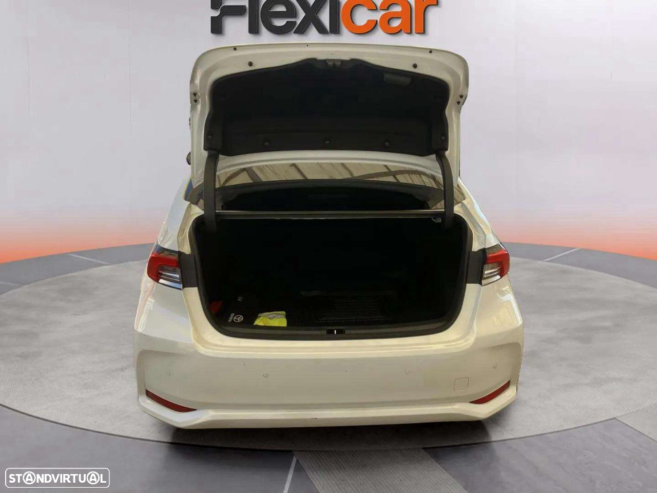 Toyota Corolla SD 1.8 Hybrid Exclusive - 8