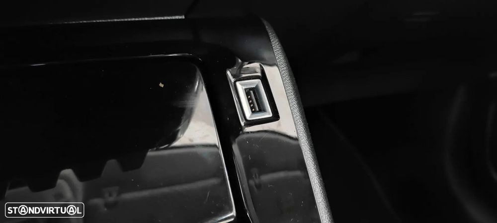 Peugeot 208 1.2 PureTech Active - 37