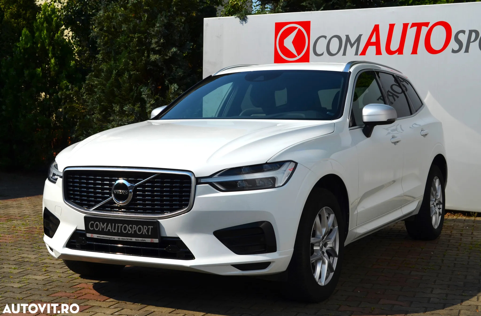 Volvo XC 60 D4 AWD Geartronic RDesign - 3