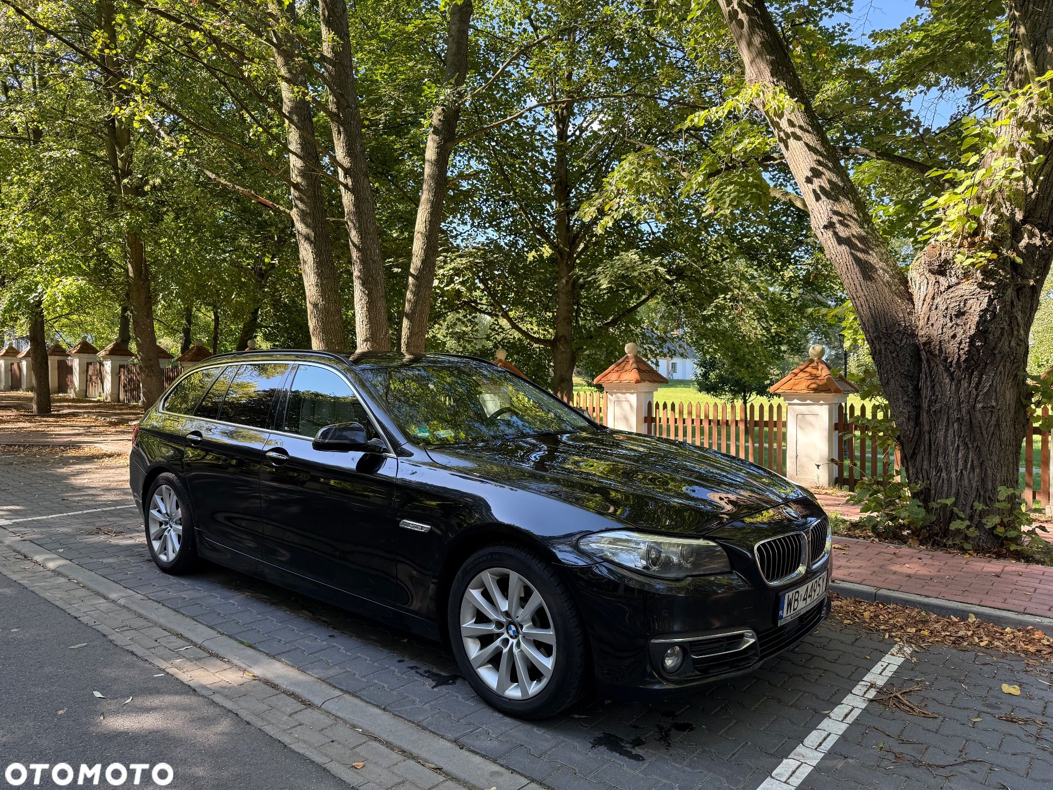 BMW Seria 5 525d Touring Luxury Line - 1
