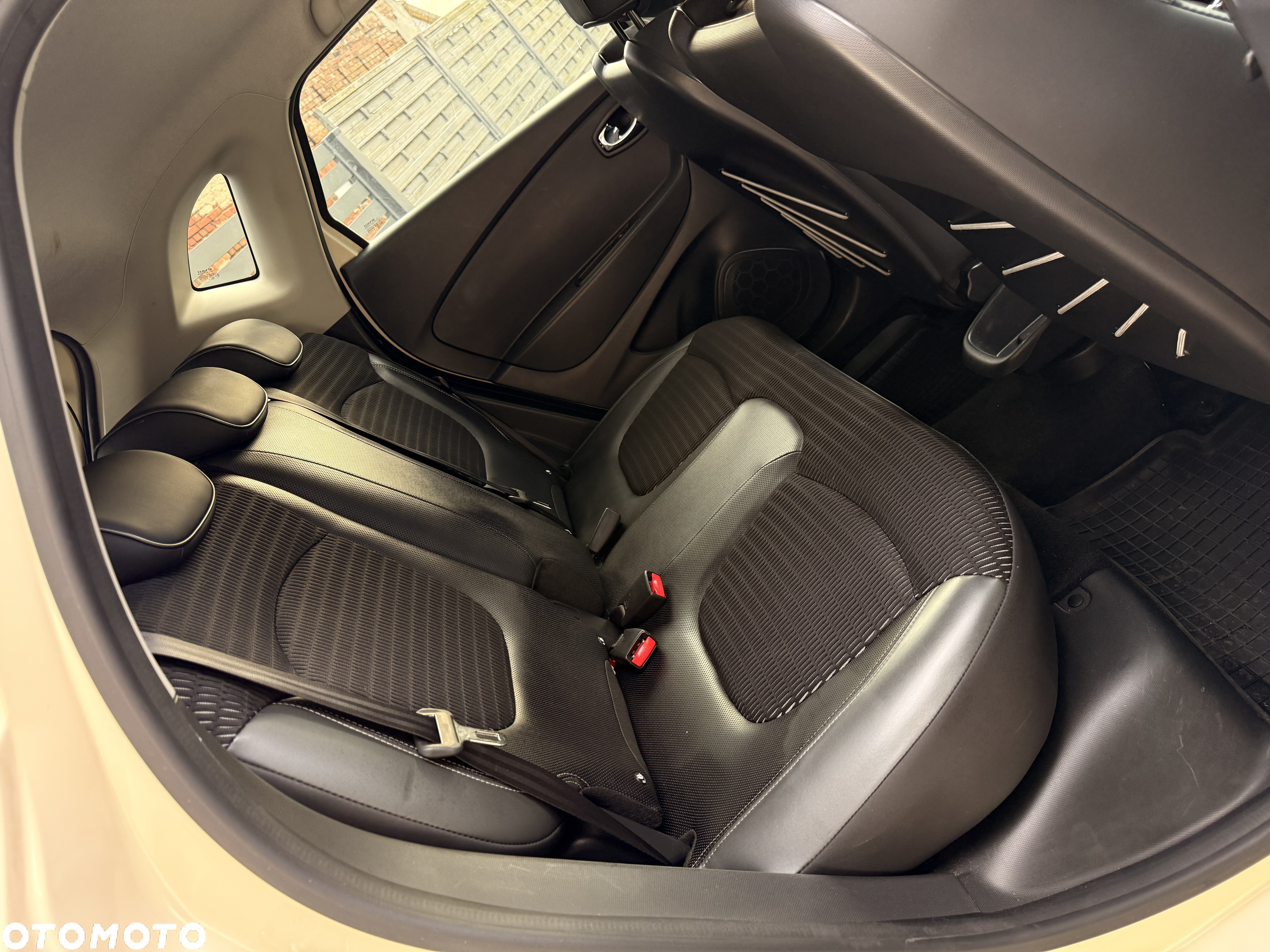 Renault Captur - 8