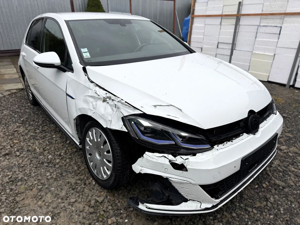 Volkswagen Golf 1.4 GTE Plug-In-Hybrid DSG - 2