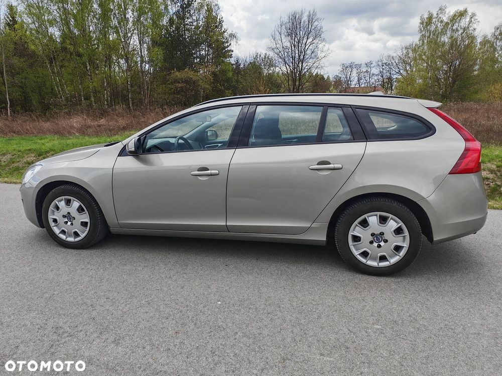 Volvo V60 DRIVe Kinetic - 9