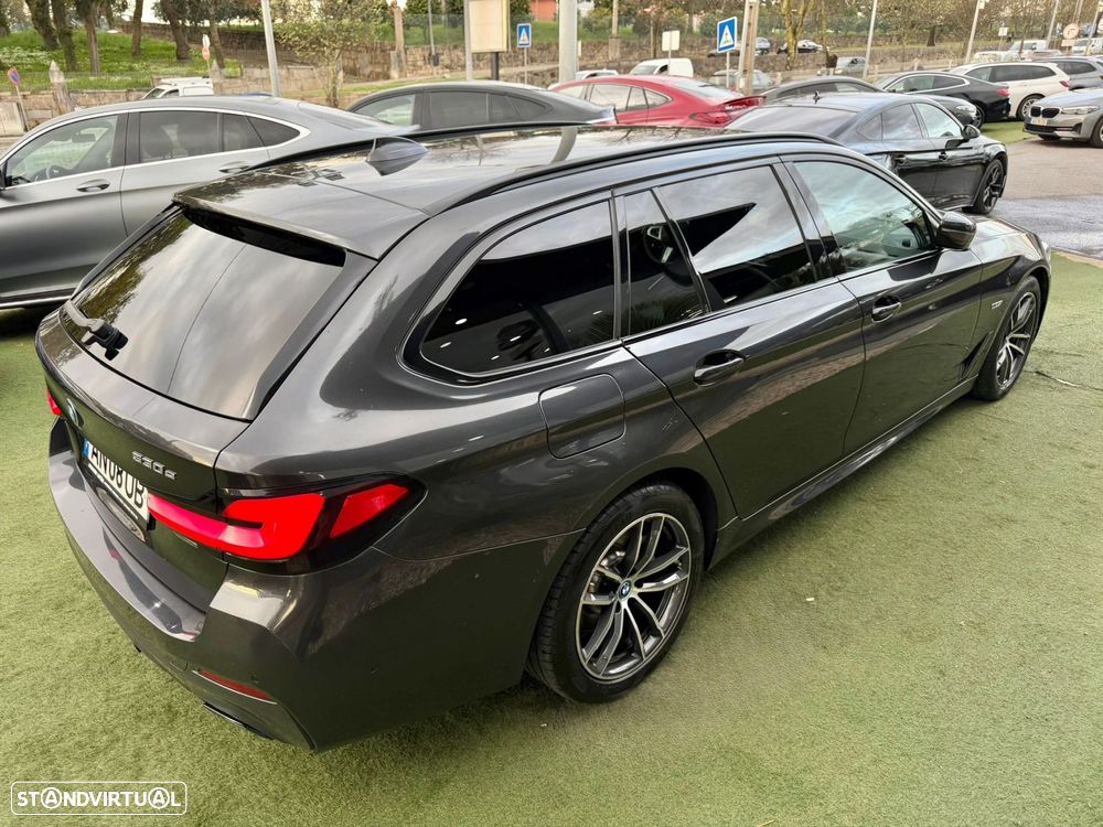 BMW 530 e Pack Desportivo M - 11