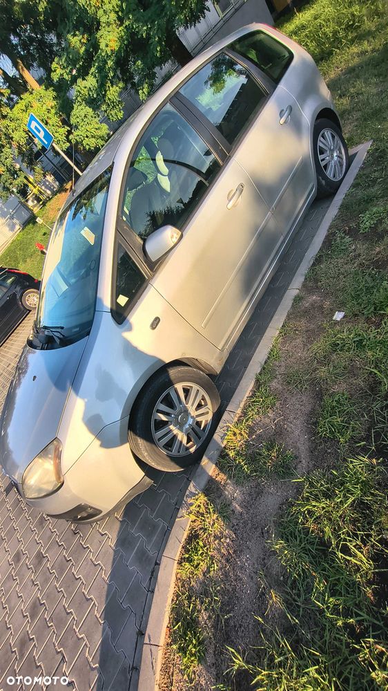 Ford C-MAX - 2