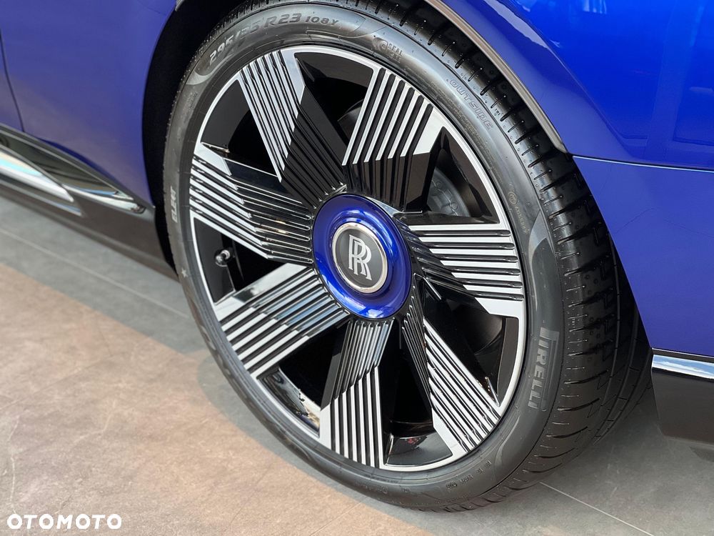 Rolls-Royce Spectre - 8
