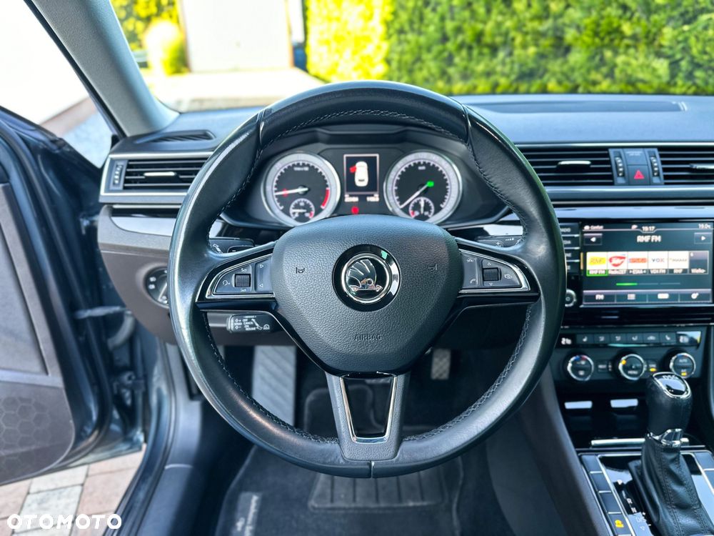 Skoda Superb 2.0 TDI L&K DSG - 14