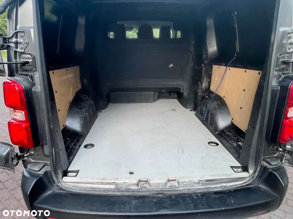 Opel Vivaro - 18