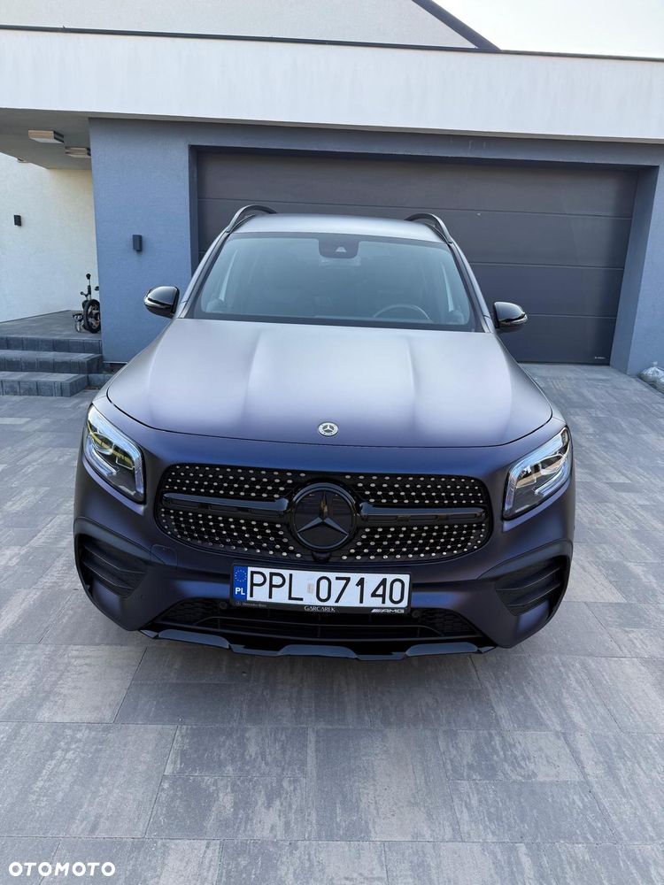 Mercedes-Benz GLB 200 4-Matic AMG Line 8G-DCT - 2