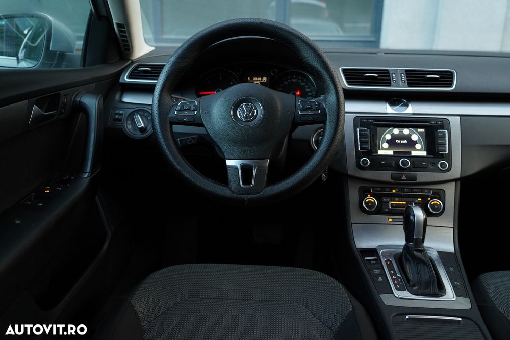 Volkswagen Passat Variant 2.0 Blue TDI DSG SCR Comfortline - 13