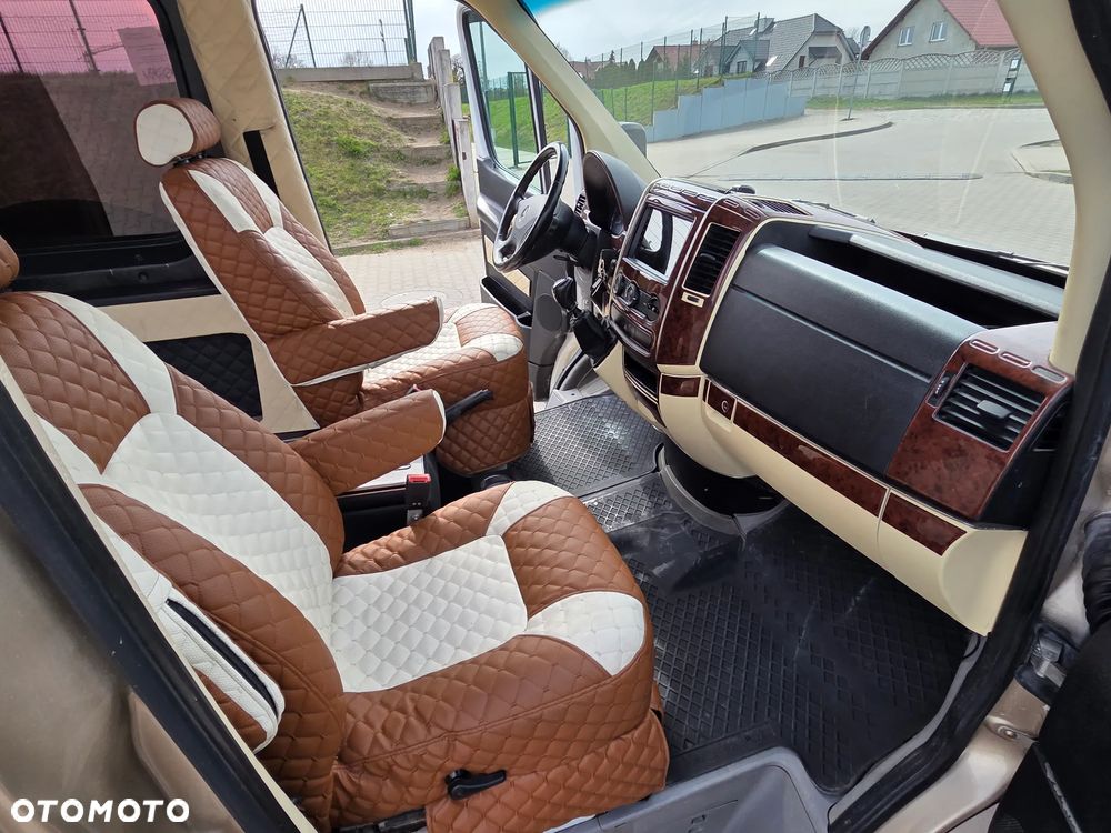 Mercedes-Benz Sprinter - 18