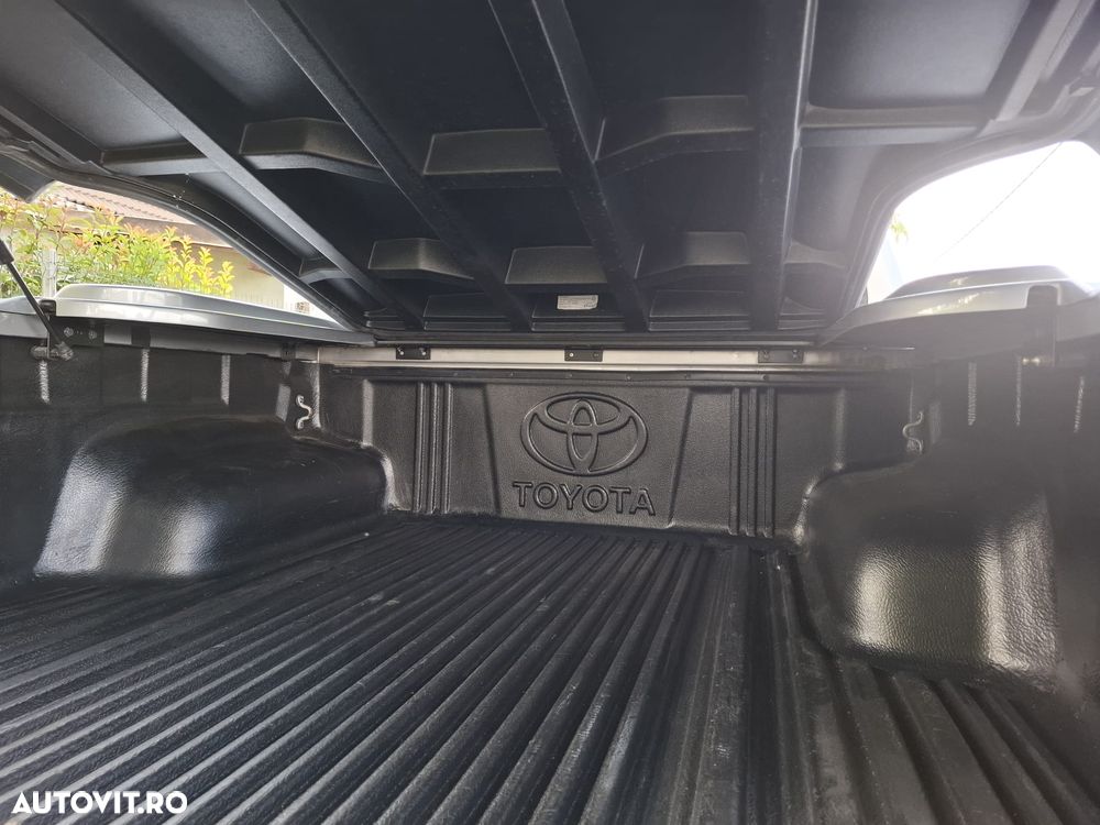 Toyota Hilux - 13