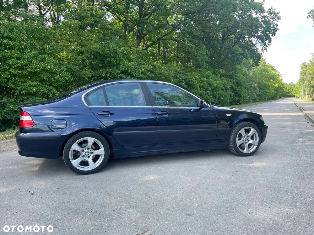 BMW Seria 3 320i - 4