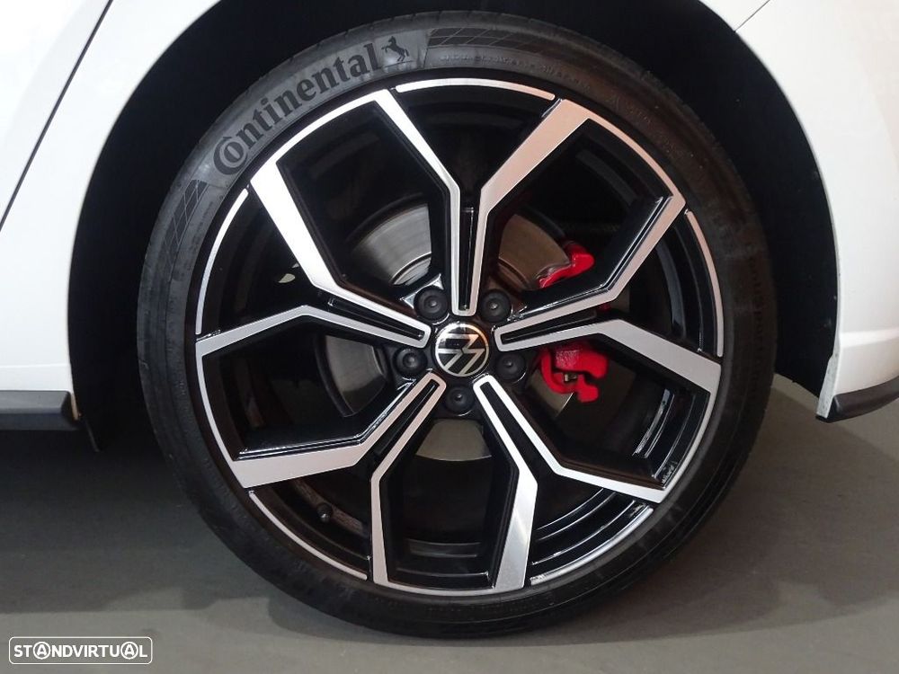 VW Polo 2.0 TSI GTI DSG - 36