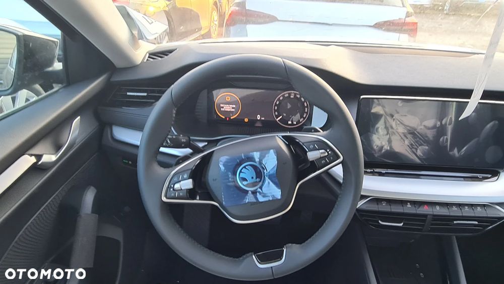 Skoda Octavia 1.5 TSI mHEV Drive Selection DSG - 10