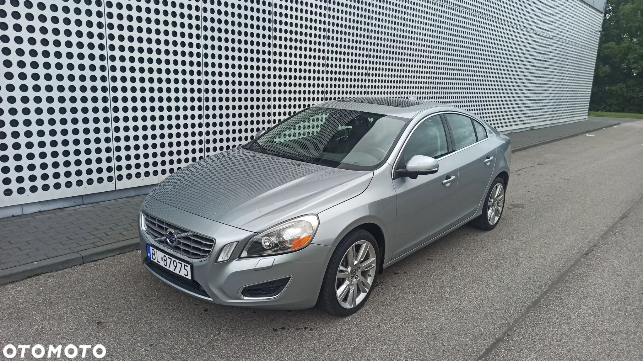 Volvo S60 - 1