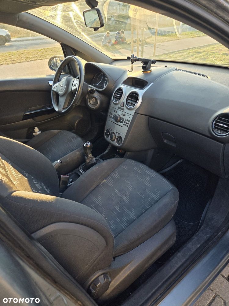 Opel Corsa - 6