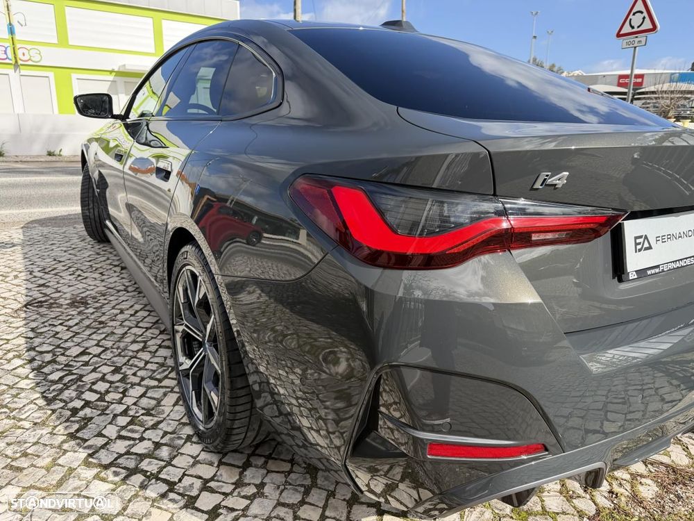 BMW i4 eDrive40 Pack Desportivo M - 11