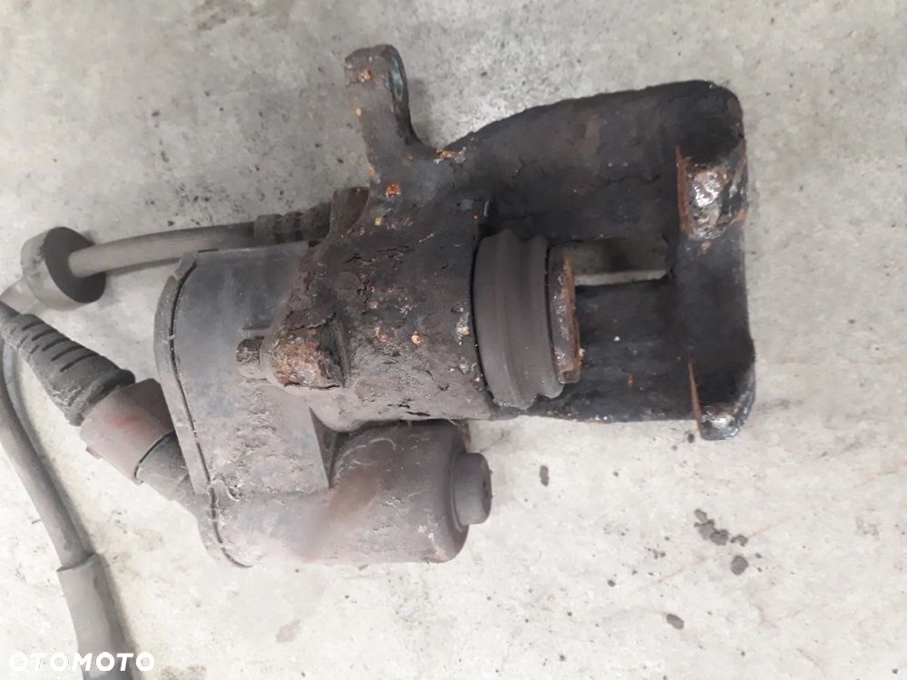 zacisk hamulcowy tył lewy prawy A6 C6 - 3