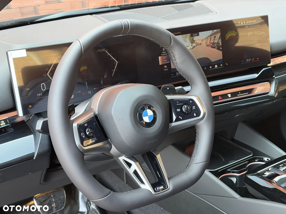 BMW Seria 5 520d xDrive mHEV - 15