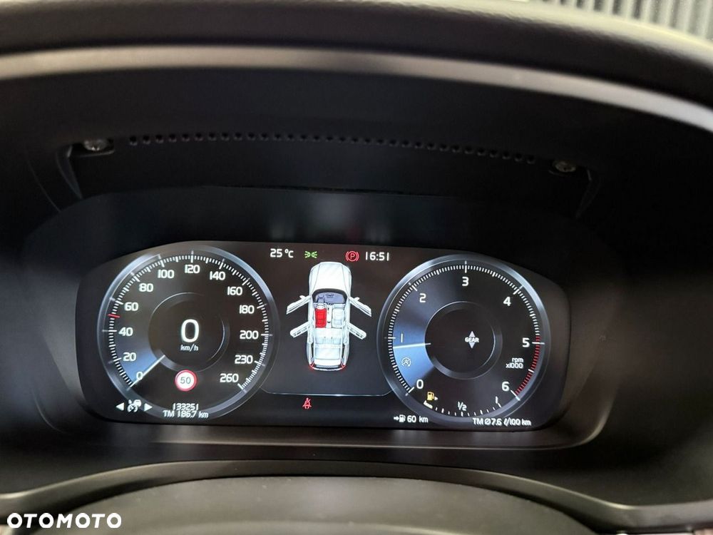 Volvo V60 D3 Inscription - 25