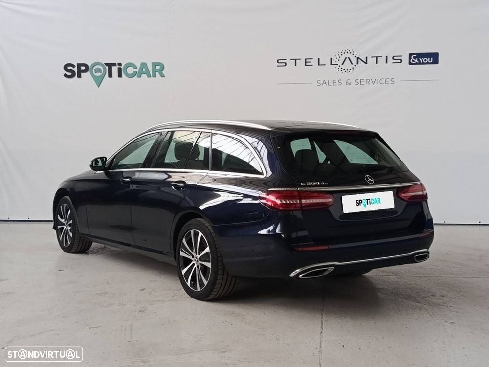 Mercedes-Benz E 300 - 5