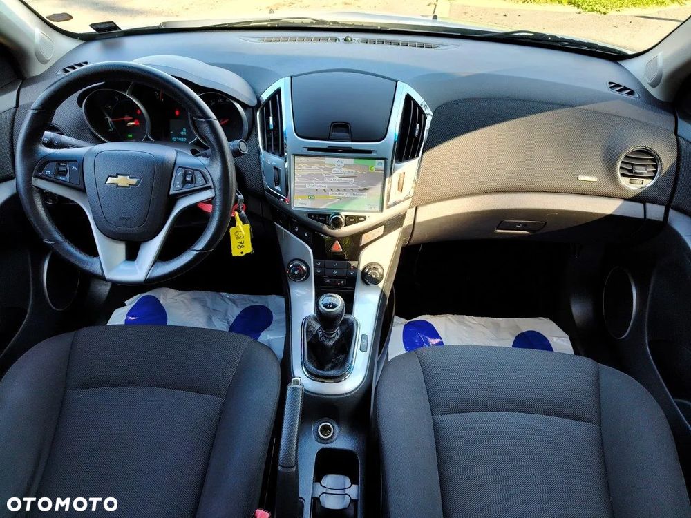 Chevrolet Cruze 1.8 LT - 19