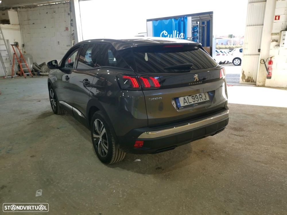 Peugeot 3008 1.6 Hybrid Allure e-EAT8 - 2