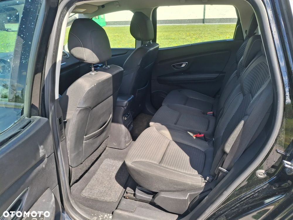 Renault Grand Scenic - 9