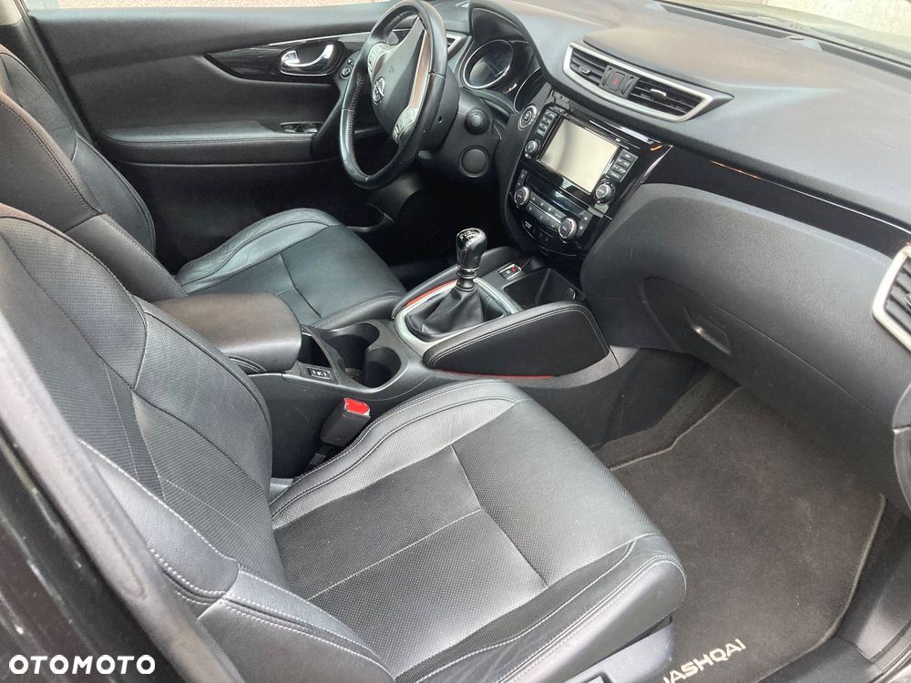 Nissan Qashqai 1.6 DIG-T Tekna+ - 16