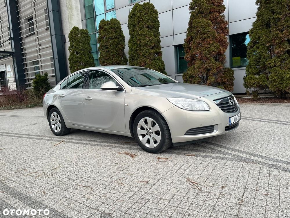 Opel Insignia 1.8 Elegance - 1