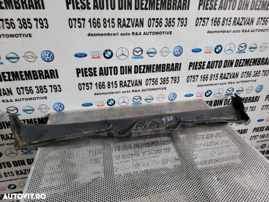 Grila Stergatoare BMW F30 F31 Volan Stanga Dezmembrez BMW F30 - 2