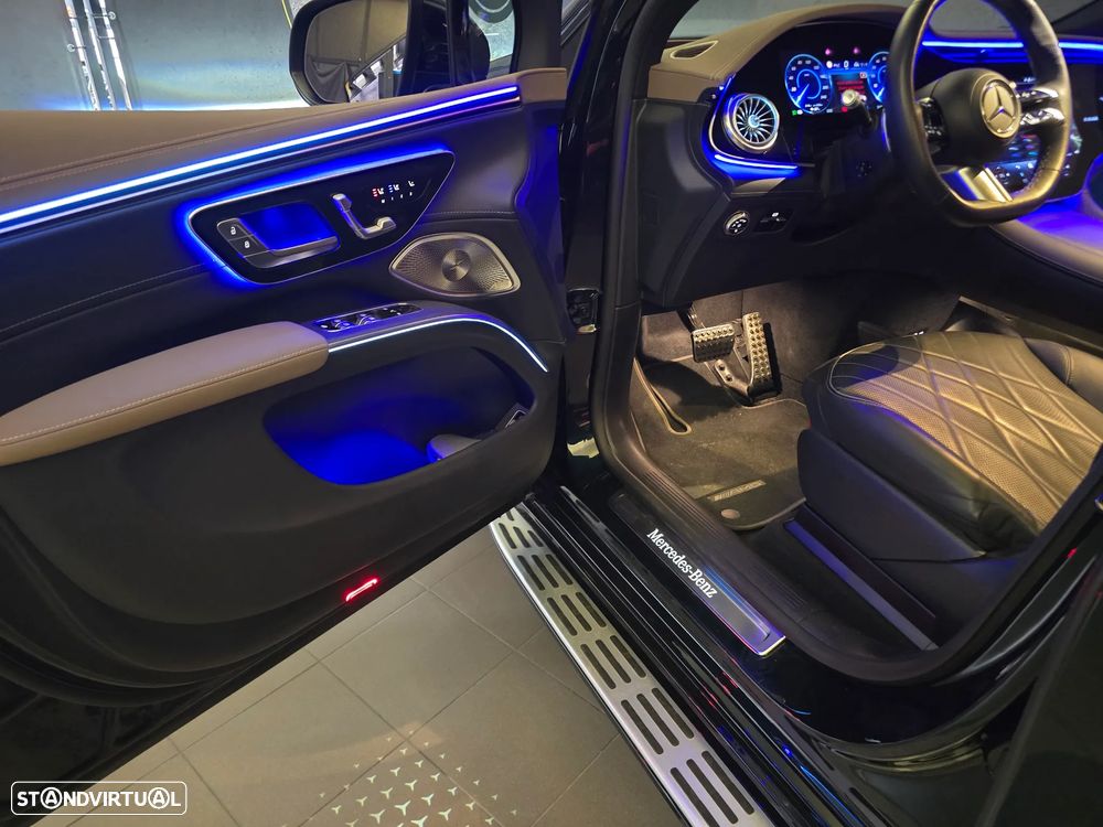 Mercedes-Benz EQS SUV 450 4Matic Electric Art Advanced Plus - 24
