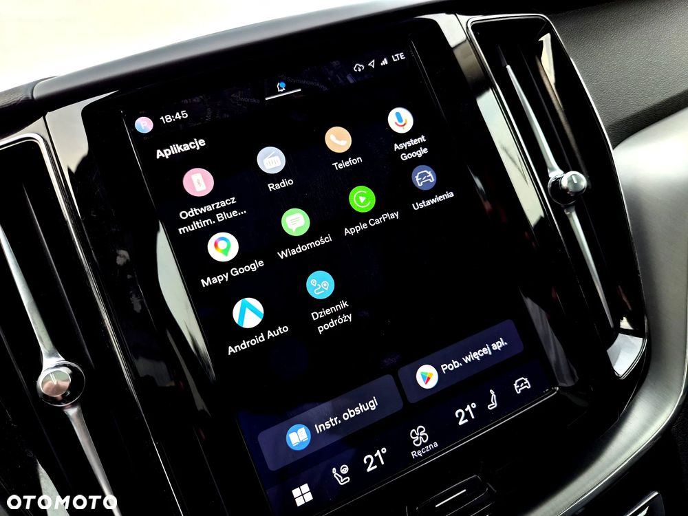 Volvo XC 60 T6 Plug-In Hybrid AWD Plus Bright - 18