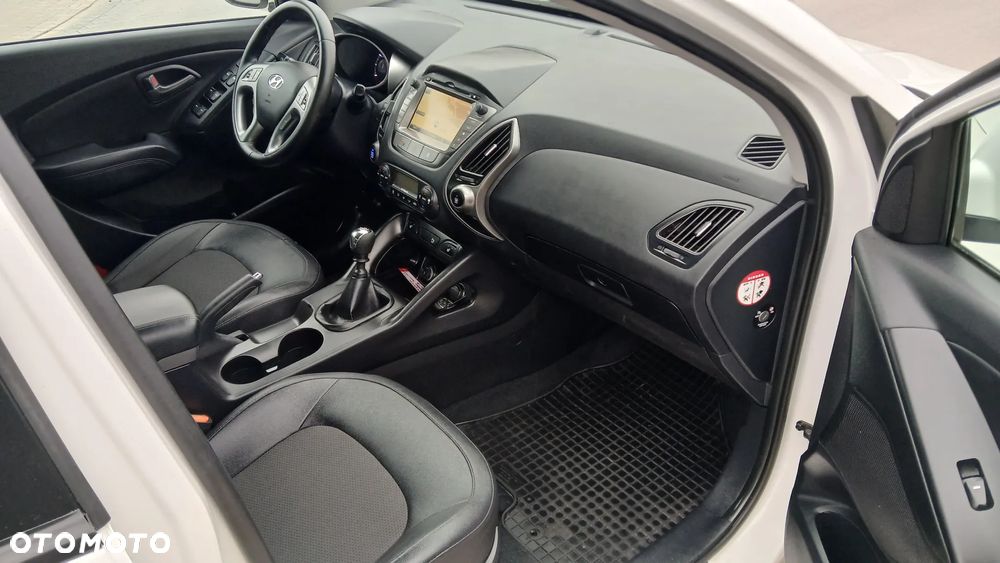 Hyundai ix35 1.6 GDI Premium 2WD - 19