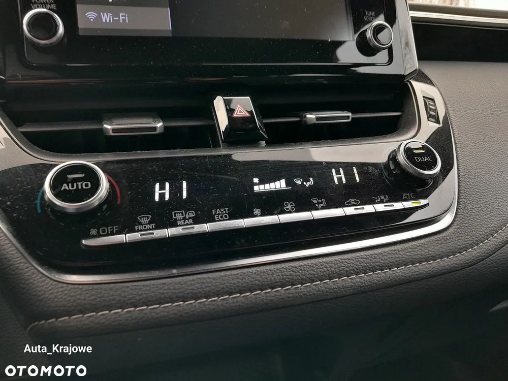 Toyota Corolla 1.8 Hybrid Comfort - 19