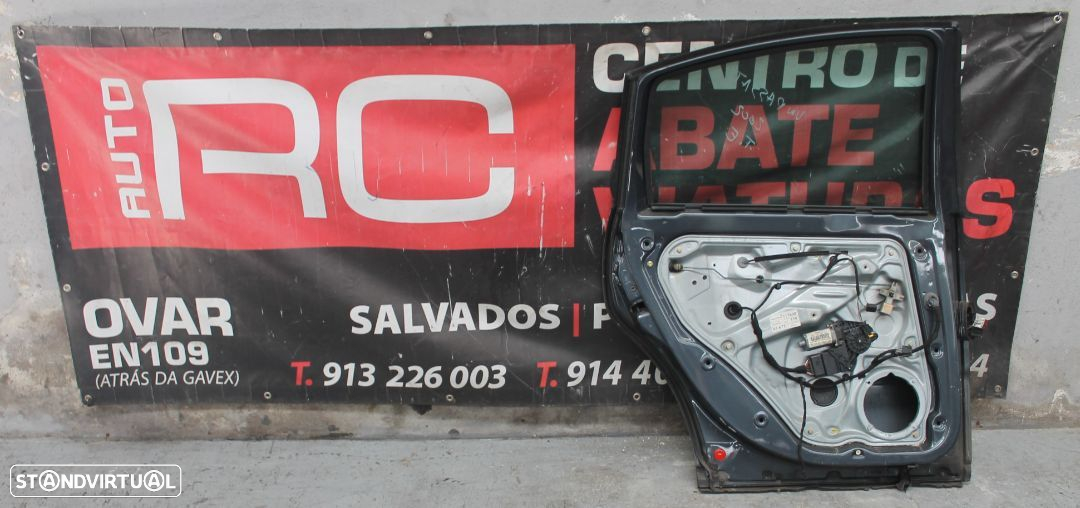 Porta de Trás do Lado Esquerdo Volkswagen Passat de 2002 - 2